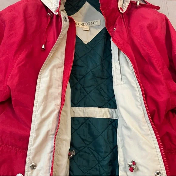 London Fog Red Jacket with Green Quilted lining - Picture 3 of 12